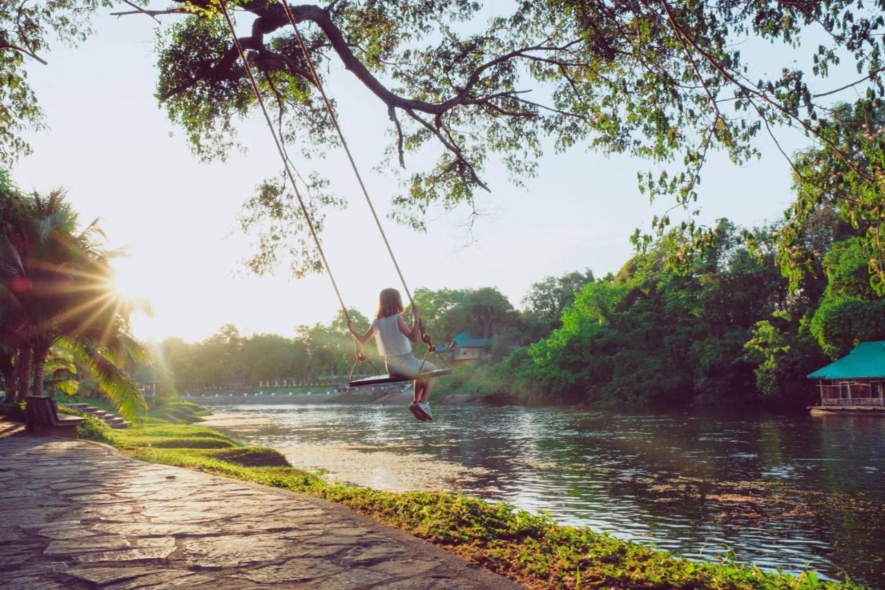 Royal River Kwai Resort And Spa Kanchanaburi Exterior photo