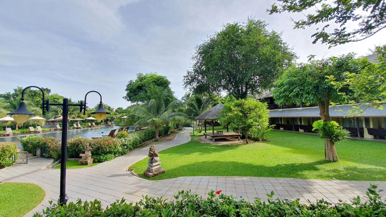 Royal River Kwai Resort And Spa Kanchanaburi Exterior photo